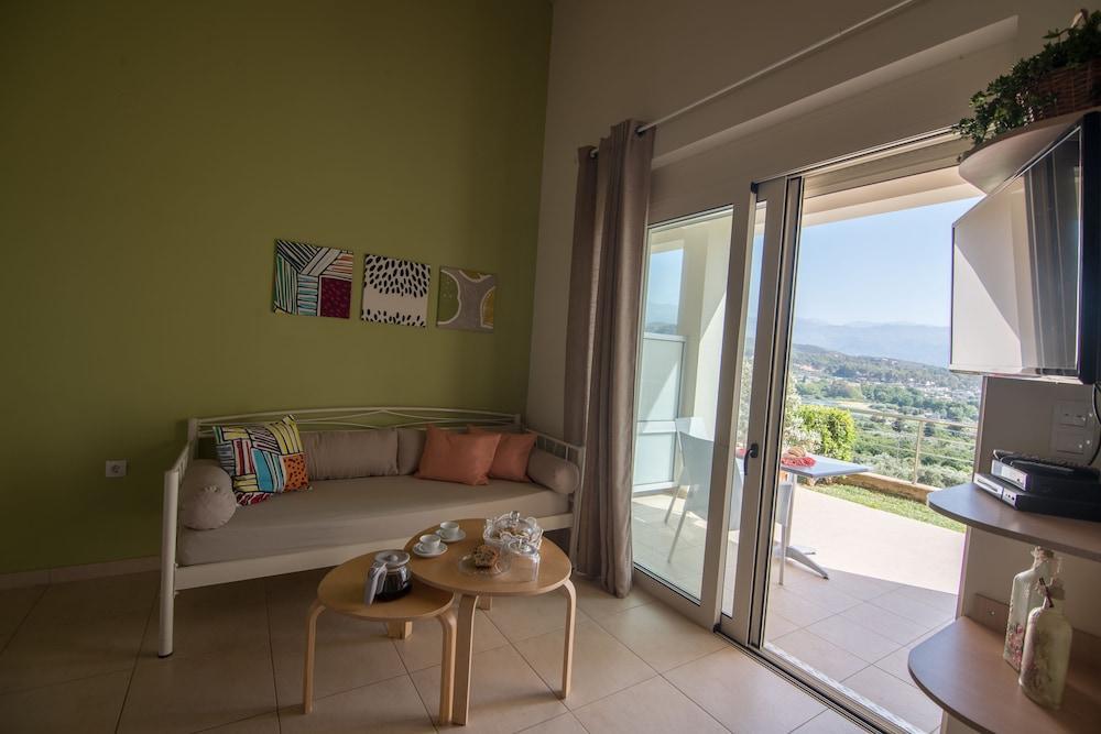 Agia  Aksos Suites Accessible Accommodation מראה חיצוני תמונה