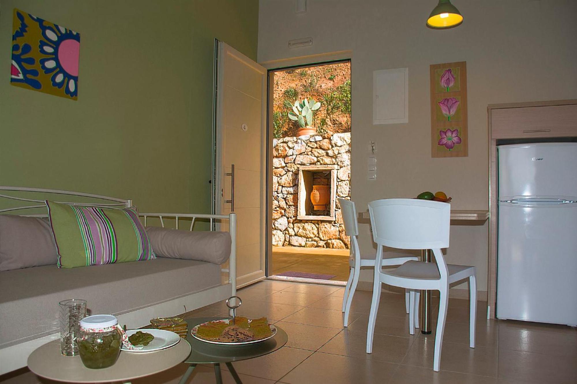 Agia  Aksos Suites Accessible Accommodation מראה חיצוני תמונה