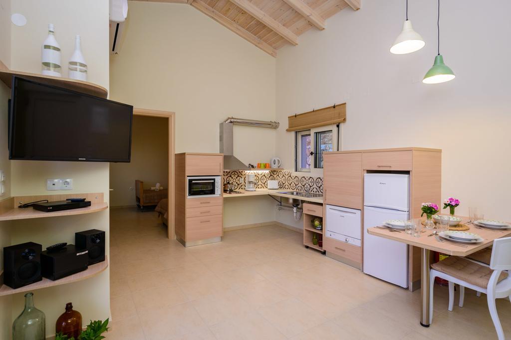 Agia  Aksos Suites Accessible Accommodation חדר תמונה