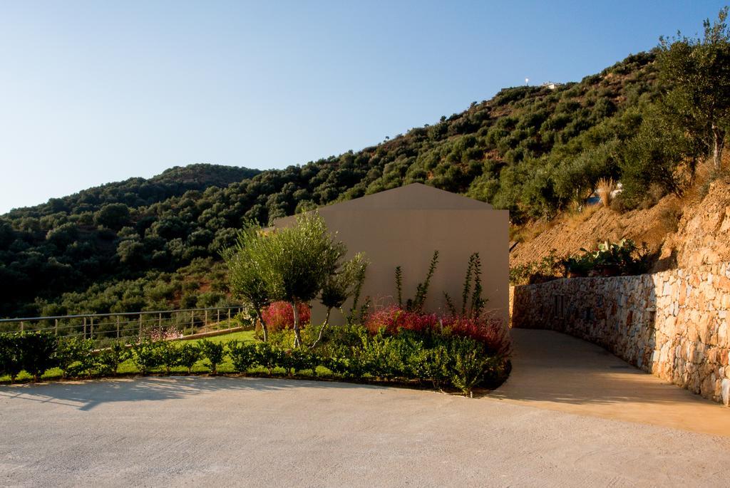 Agia  Aksos Suites Accessible Accommodation מראה חיצוני תמונה