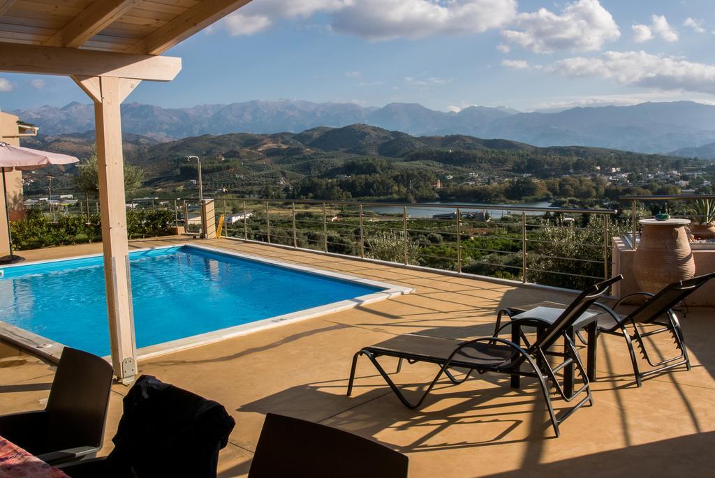 Agia  Aksos Suites Accessible Accommodation מראה חיצוני תמונה