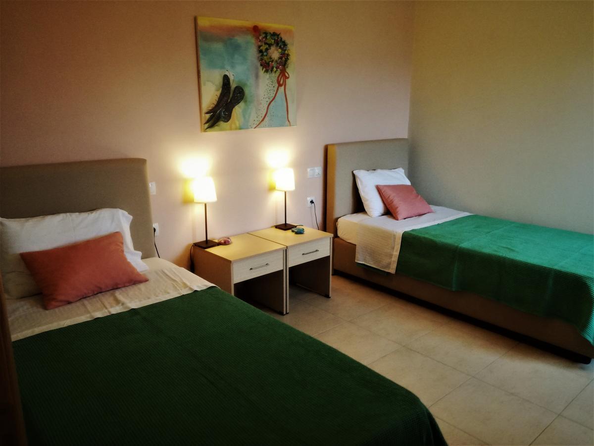Agia  Aksos Suites Accessible Accommodation מראה חיצוני תמונה