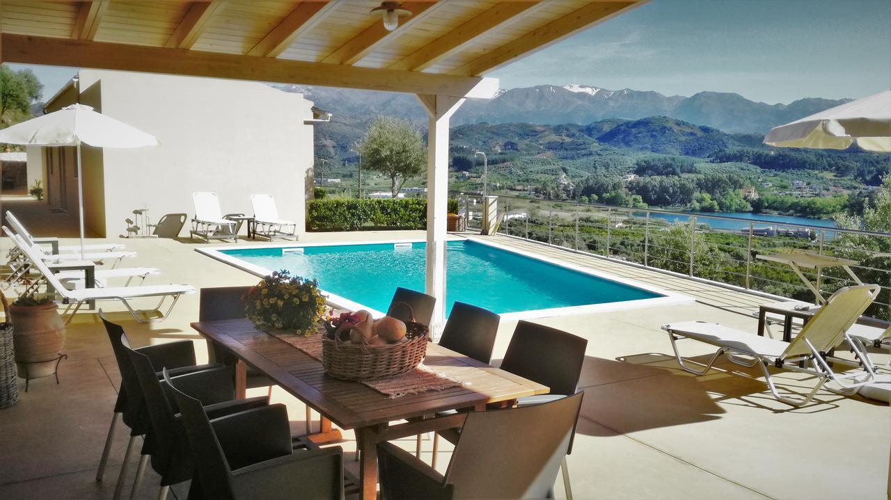 Agia  Aksos Suites Accessible Accommodation מראה חיצוני תמונה